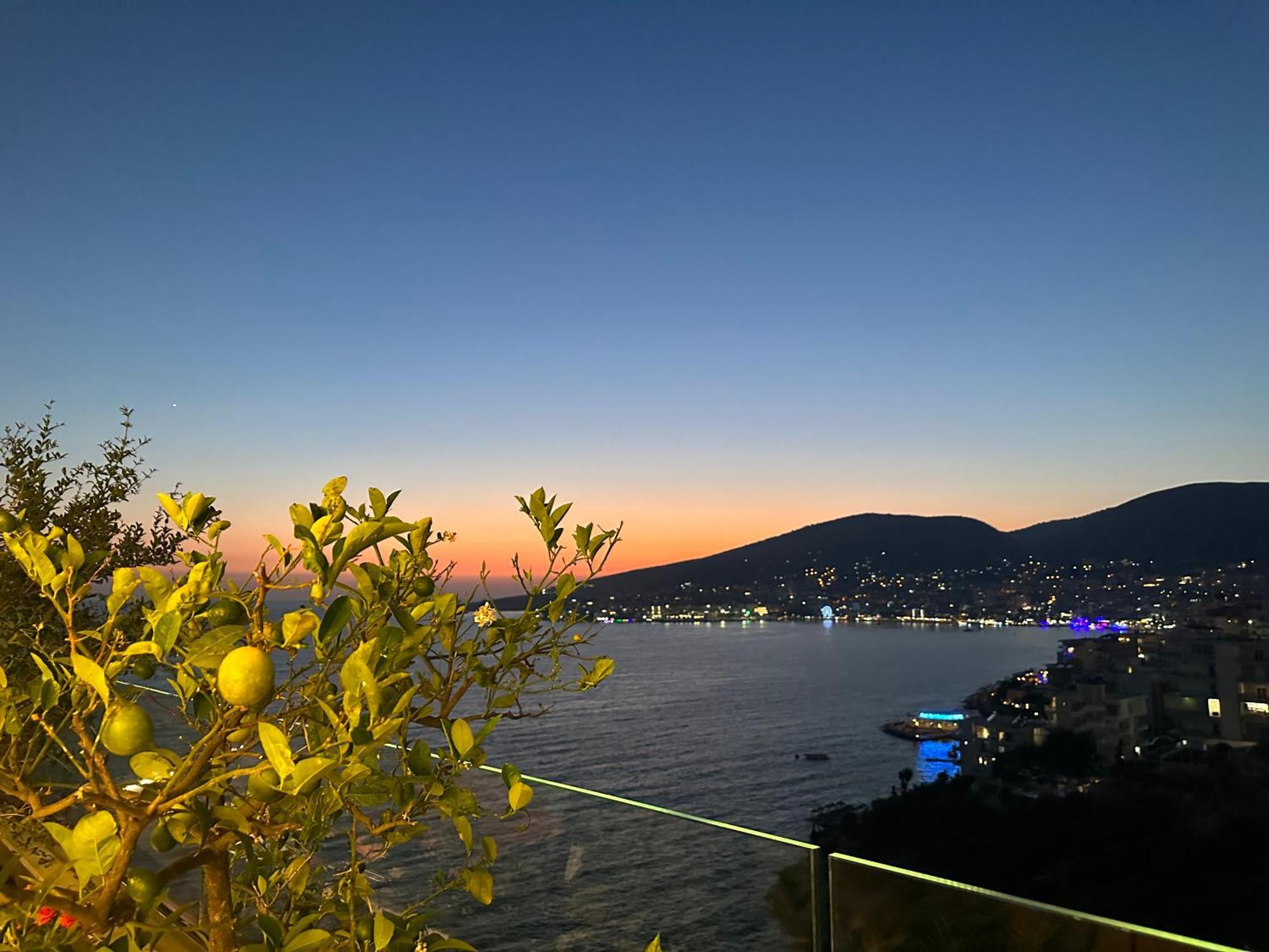 Asi Rooftop Hotel